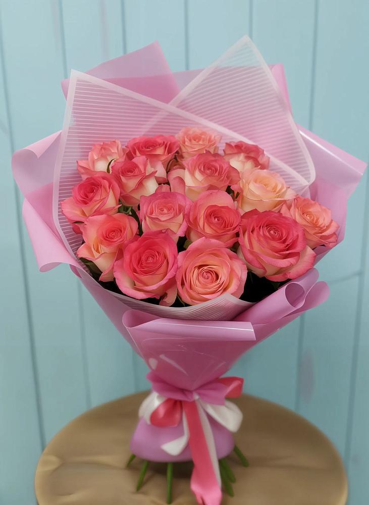Букет 15 Розовых роз Равель в Таштыпе