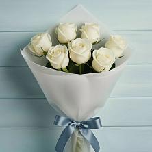 Букет 7 Белых роз Эдлесс Лав в Таштыпе