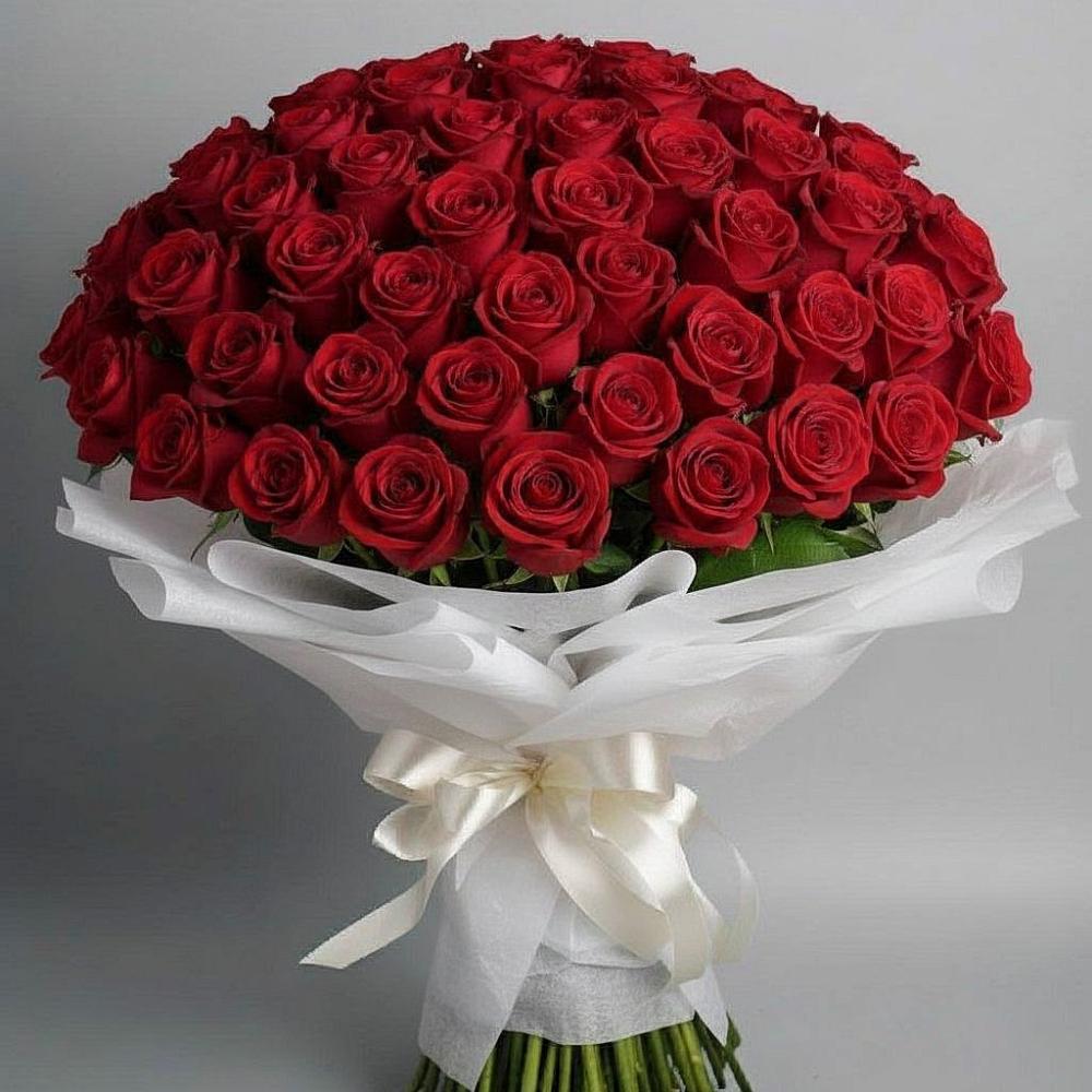 Букет 101 Красная роза Блэк Мэджик в Таштыпе