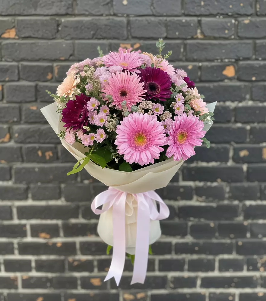 Букет цветов из: Герберы и Хризантемы в Таштыпе