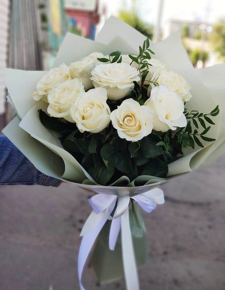 Букет Белые розы Проуд в Таштыпе