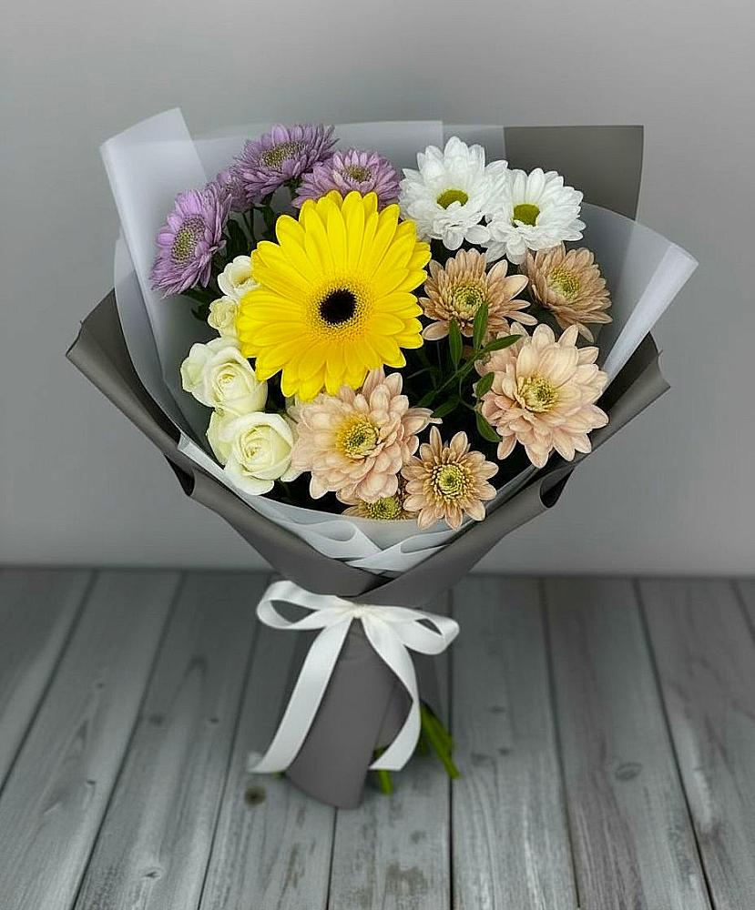 Букет цветов из: Розы, Герберы и Хризантемы в Таштыпе