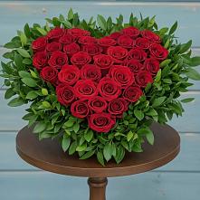 Цветочная композиция из Розы в виде сердца в Таштыпе