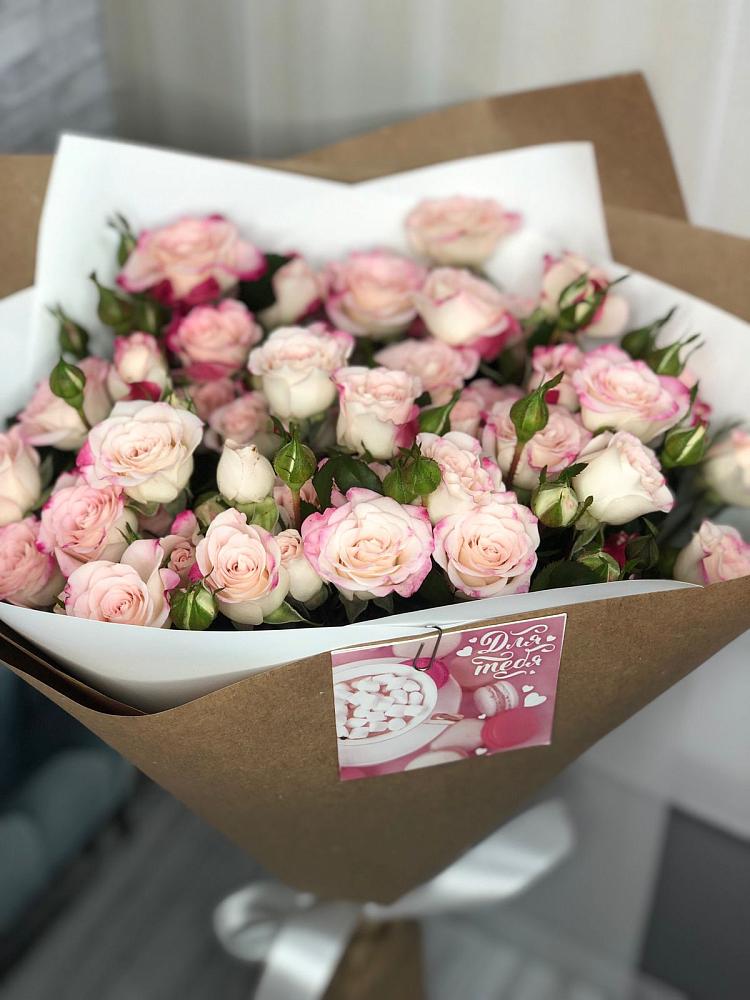 Букет цветов из: Розы в Таштыпе