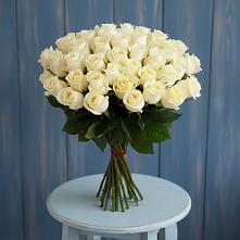 Букет 51 Белая роза Эдлесс Лав в Таштыпе