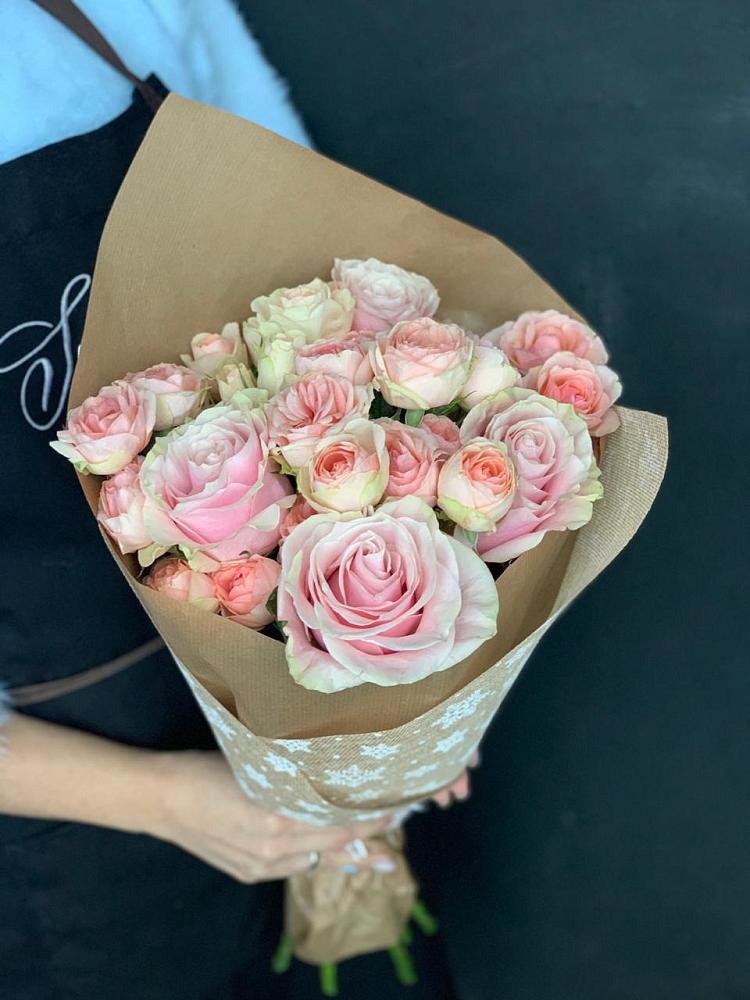 Букет цветов из: Хризантемы и Розы в Таштыпе