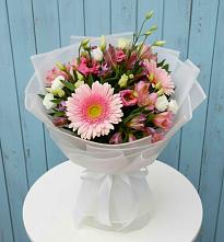 Букет цветов из:  Герберы, Альстромерии и Лизиантусы #REPLACE_PRED# Таштыпе