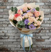 Букет цветов из:  Розы, Лизиантусы и Гвоздики #REPLACE_PRED# Таштыпе